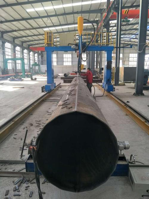 移動回轉式焊接操作臂